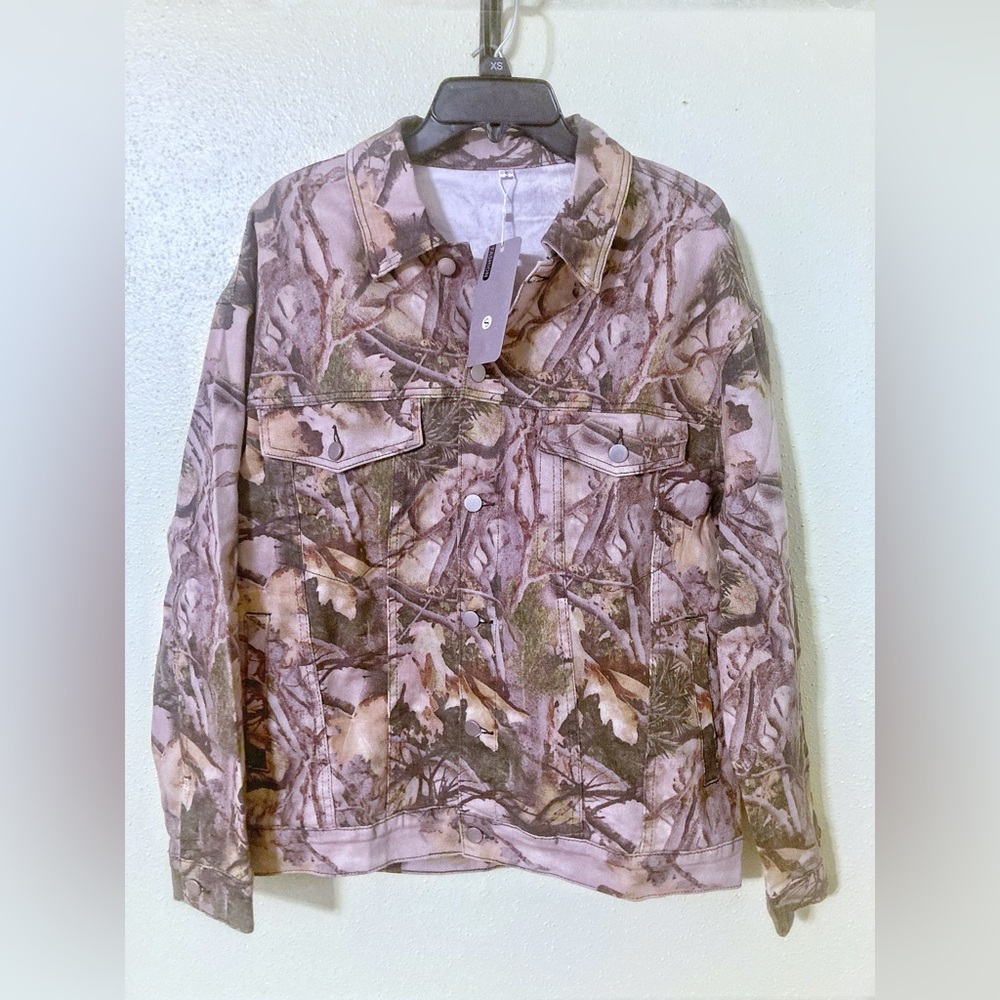 SL Fashions NWT Men’s Camo Denim Jacket Small Oversized Shacket 24” p2p cotton